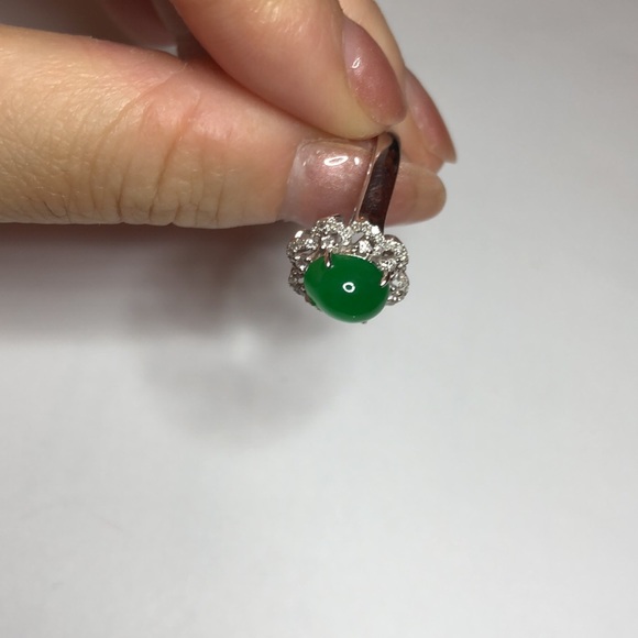 Certified Untreated Imperial Emerald Green Burma Jadeite w/diamonds 18k Ring - Picture 6 of 17